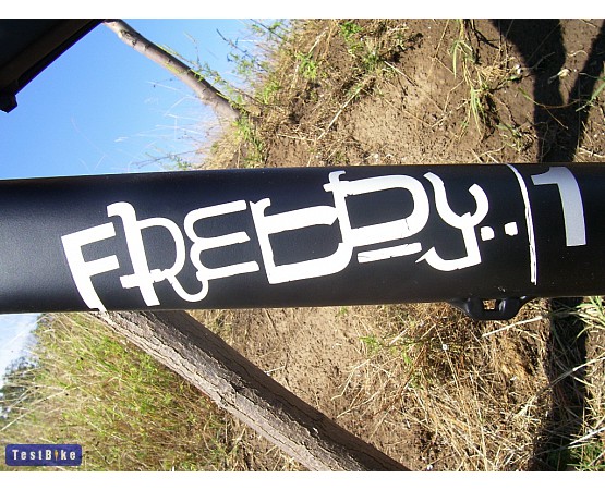 UMF Freddy 1 Disc 2008, BigFox képe DH/FR össztelós váz